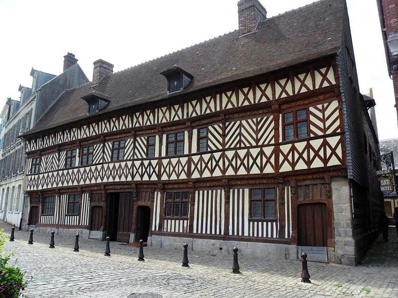 Le Henry Iv Apartment